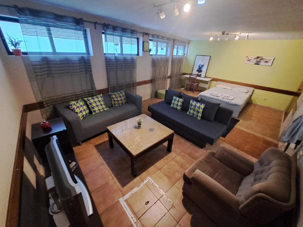 Spacious Economic Center Flat * Porto
