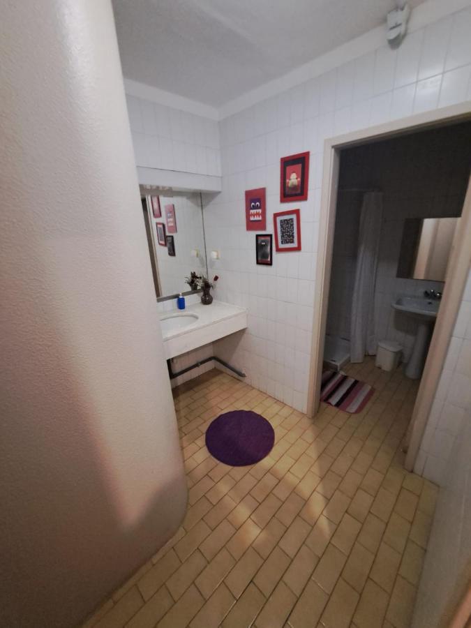 Spacious Economic Center Flat Apartment