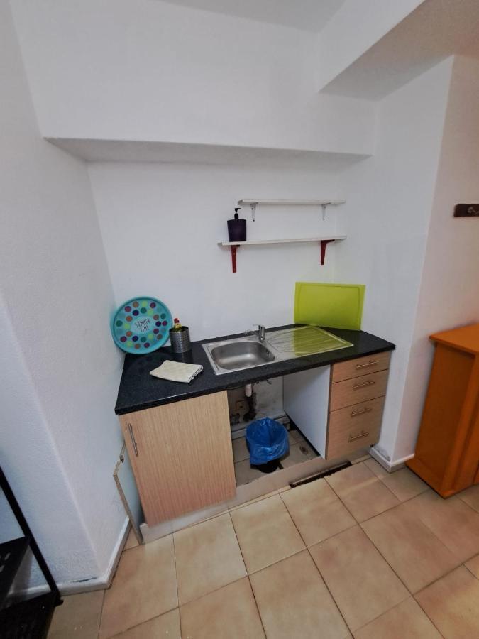 Spacious Economic Center Flat Porto