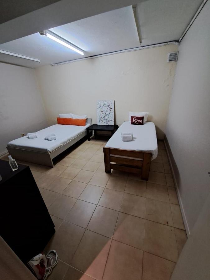 Spacious Economic Center Flat Apartment